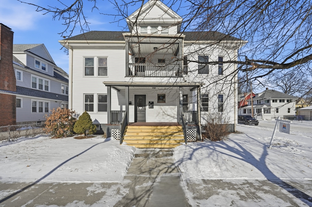 658 Sumner Ave, Springfield, Massachusetts, 9 Bedrooms Bedrooms, 14 Rooms Rooms,3 BathroomsBathrooms,Residential Income,For Sale,Sumner Ave,73465451