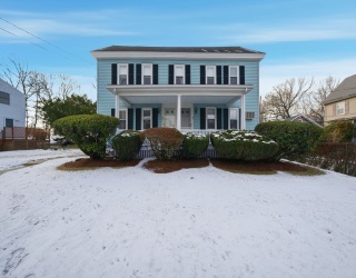 21-23 Eastern Avenue, Woburn, Massachusetts, 4 Bedrooms Bedrooms, 9 Rooms Rooms,2.5 BathroomsBathrooms,Residential Income,For Sale,Eastern Avenue,73465409