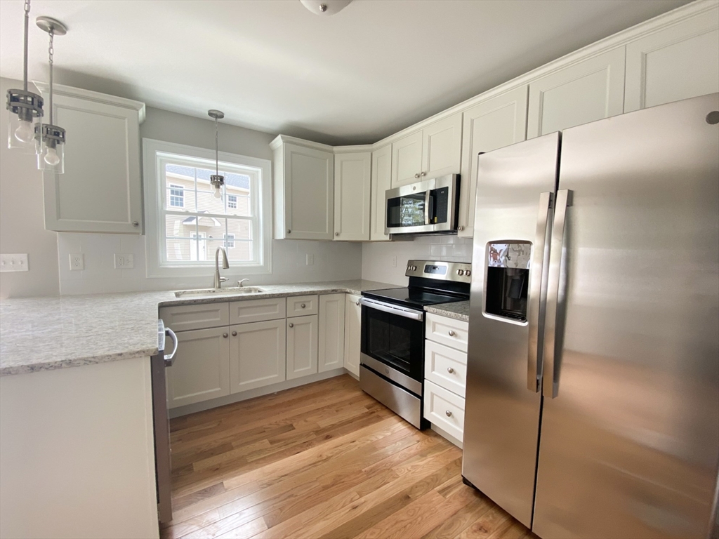 114 Mckinstry Ave, Chicopee, Massachusetts, 3 Bedrooms Bedrooms, 5 Rooms Rooms,1.5 BathroomsBathrooms,Residential Lease,For Rent,Mckinstry Ave,73465455