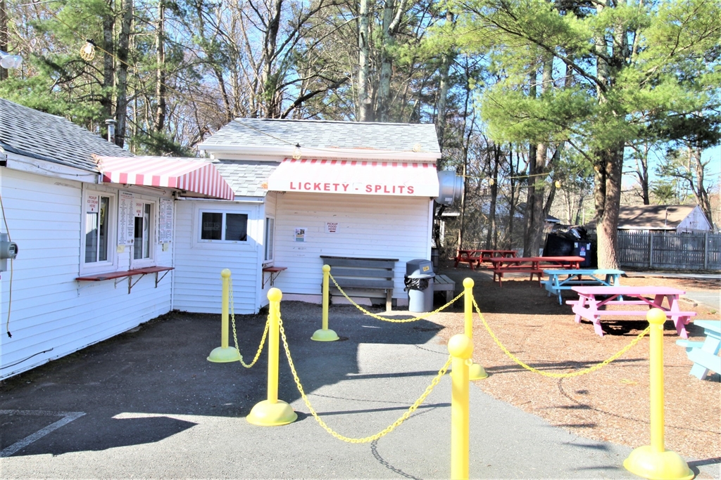 719 State Rd, Westport, Massachusetts, ,Commercial Sale,For Sale,State Rd,73313272
