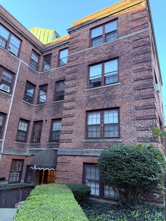 12 Kilsyth Terrace, Boston, Massachusetts, 1 Bedroom Bedrooms, 3 Rooms Rooms,1 BathroomBathrooms,Residential Lease,For Rent,Kilsyth Terrace,73450270