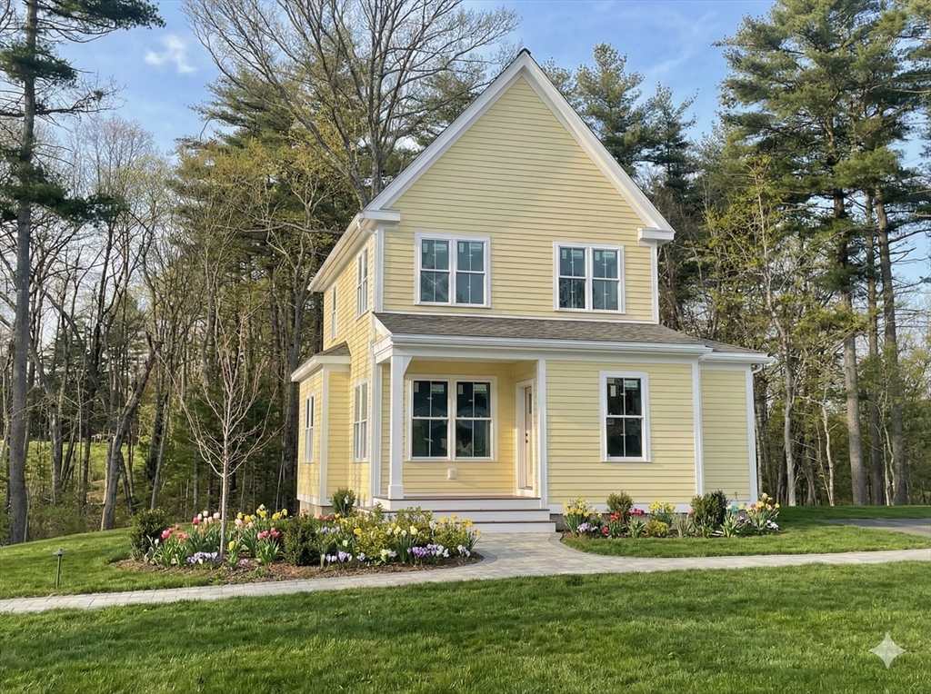 9 Kay's Walk, Carlisle, Massachusetts, 2 Bedrooms Bedrooms, 6 Rooms Rooms,2.5 BathroomsBathrooms,Residential,For Sale,Kay's Walk,73465666