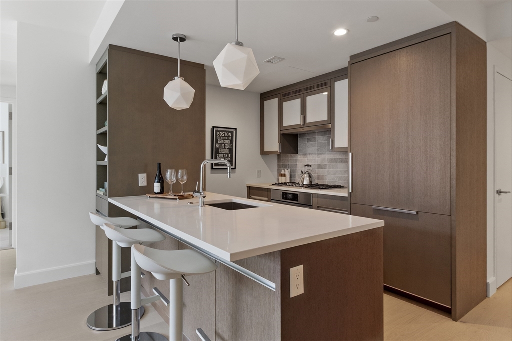 100 Lovejoy Wharf, Boston, Massachusetts, 2 Bedrooms Bedrooms, 4 Rooms Rooms,2 BathroomsBathrooms,Residential,For Sale,Lovejoy Wharf,73465701