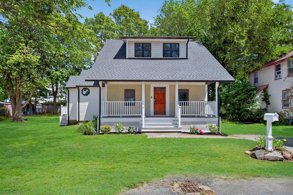 11 Mason Ave, Billerica, Massachusetts, 3 Bedrooms Bedrooms, 7 Rooms Rooms,2.5 BathroomsBathrooms,Residential,For Sale,Mason Ave,73465068