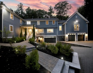 12 Magnolia Street, North Reading, Massachusetts, 5 Bedrooms Bedrooms, 13 Rooms Rooms,5 BathroomsBathrooms,Residential,For Sale,Magnolia Street,73465582