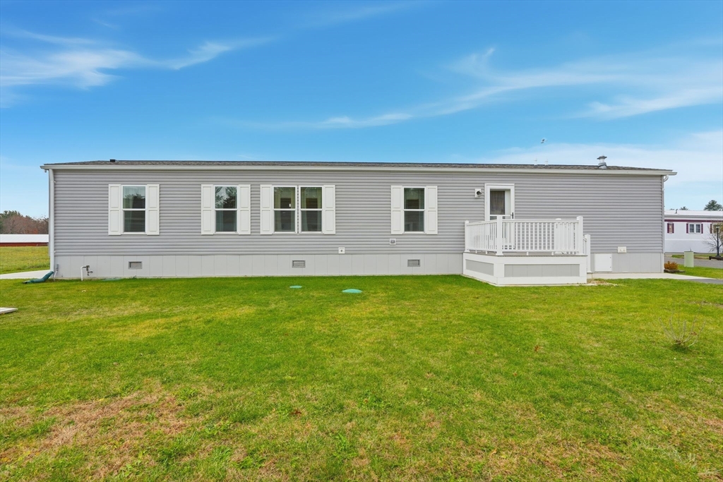 7 1st Ave, Westfield, Massachusetts, 2 Bedrooms Bedrooms, 4 Rooms Rooms,2 BathroomsBathrooms,Residential,For Sale,1st Ave,73458495