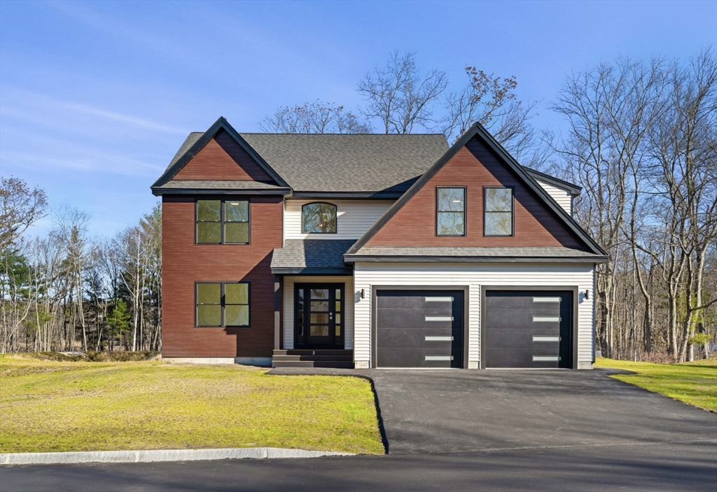 3 Lucy Way, Haverhill, Massachusetts, 4 Bedrooms Bedrooms, 12 Rooms Rooms,2.5 BathroomsBathrooms,Residential,For Sale,Lucy Way,73465626