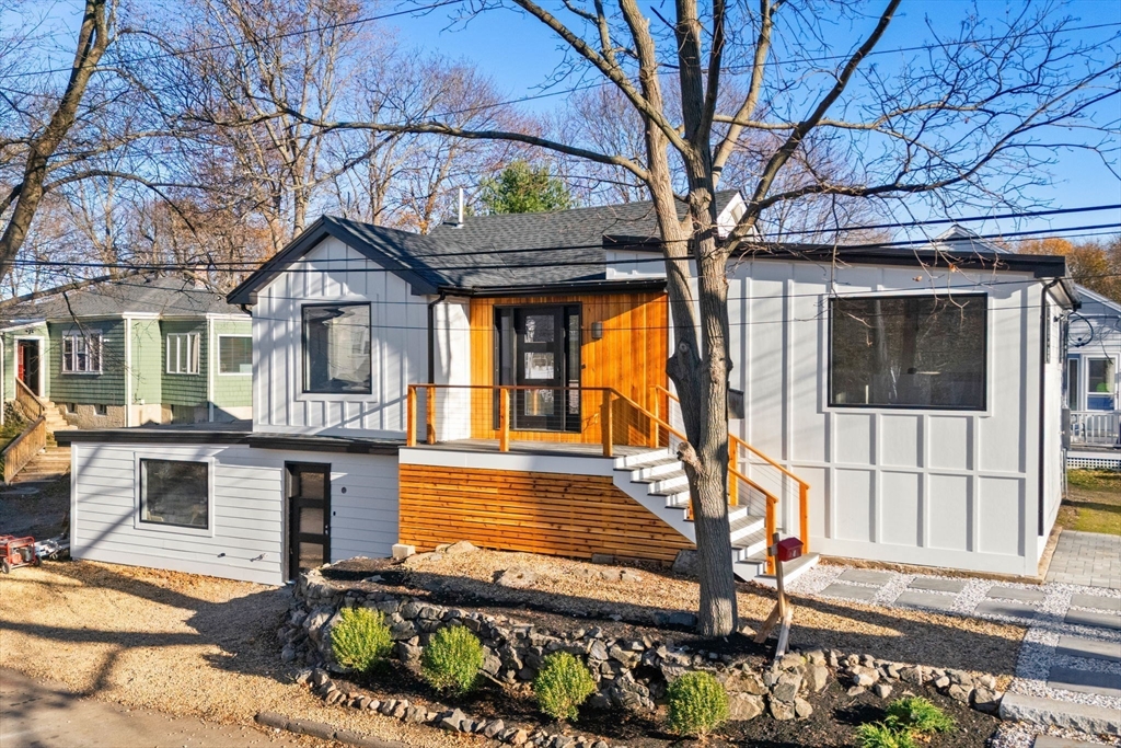 1 Knollwood Road, Marblehead, Massachusetts, 3 Bedrooms Bedrooms, 8 Rooms Rooms,2 BathroomsBathrooms,Residential,For Sale,Knollwood Road,73465580