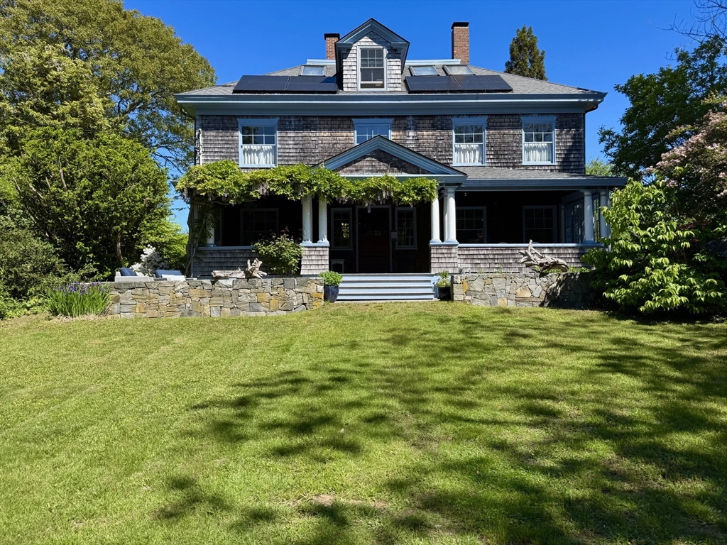 10 Quissett, Falmouth, Massachusetts, 4 Bedrooms Bedrooms, 8 Rooms Rooms,2 BathroomsBathrooms,Residential,For Sale,Quissett,73361817