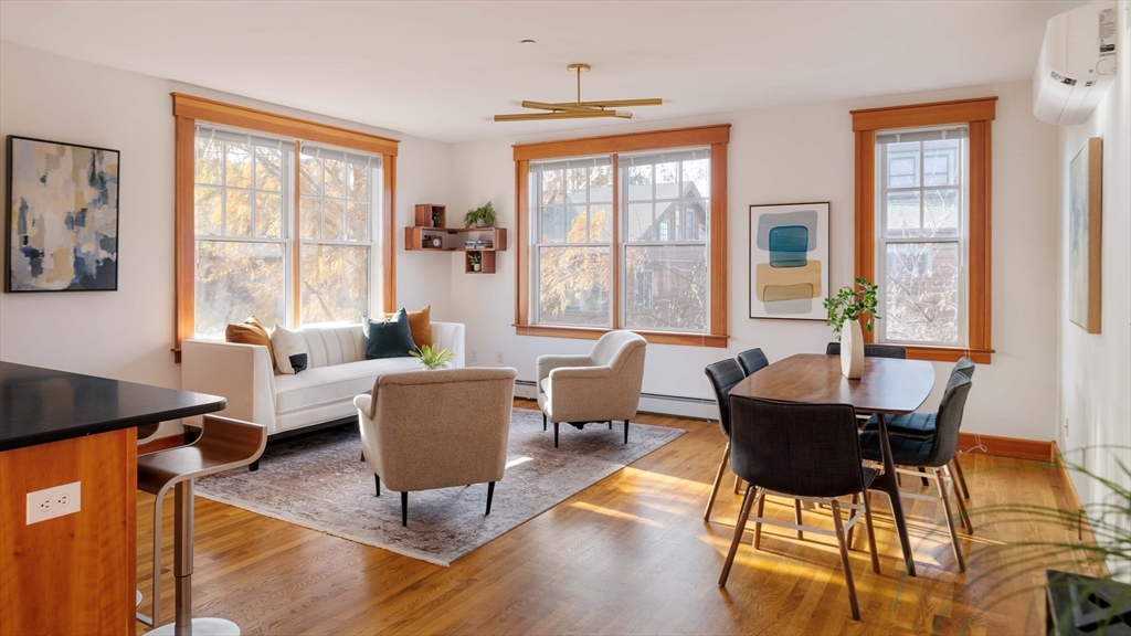 432 Norfolk Street, Somerville, Massachusetts, 2 Bedrooms Bedrooms, 4 Rooms Rooms,2 BathroomsBathrooms,Residential,For Sale,Norfolk Street,73455998