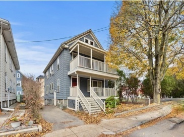 11 Easton St., Boston, Massachusetts, 4 Bedrooms Bedrooms, 10 Rooms Rooms,2.5 BathroomsBathrooms,Residential Income,For Sale,Easton St.,73454984