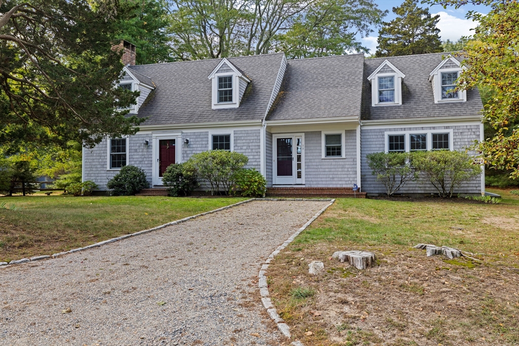 74 Abrams Hill Rd, Duxbury, Massachusetts, 3 Bedrooms Bedrooms, 7 Rooms Rooms,2.5 BathroomsBathrooms,Residential,For Sale,Abrams Hill Rd,73446397