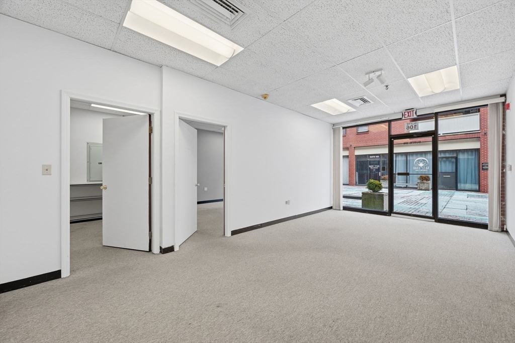 20 Central St, Salem, Massachusetts, ,Commercial Lease,For Rent,Central St,73465725