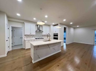 3 Archer Drive, Woburn, Massachusetts, 3 Bedrooms Bedrooms, 7 Rooms Rooms,3.5 BathroomsBathrooms,Residential Lease,For Rent,Archer Drive,73465904