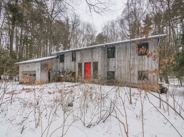 11 Overlook Drive, Amherst, Massachusetts, 4 Bedrooms Bedrooms, 7 Rooms Rooms,2 BathroomsBathrooms,Residential,For Sale,Overlook Drive,73465912