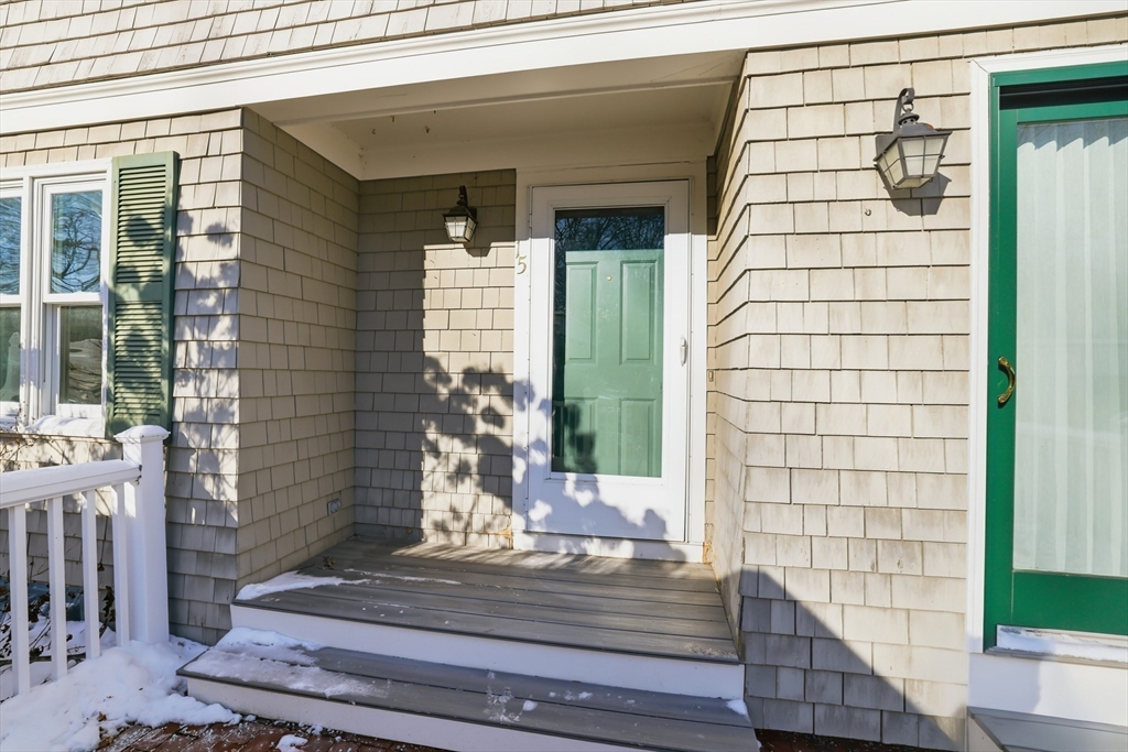 74 Branch St, Scituate, Massachusetts, 2 Bedrooms Bedrooms, 5 Rooms Rooms,2 BathroomsBathrooms,Residential,For Sale,Branch St,73465914