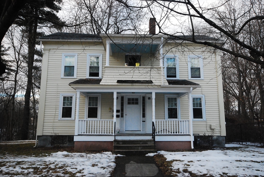 22 Eleanor Rd, Springfield, Massachusetts, 6 Bedrooms Bedrooms, 10 Rooms Rooms,2 BathroomsBathrooms,Residential Income,For Sale,Eleanor Rd,73465928