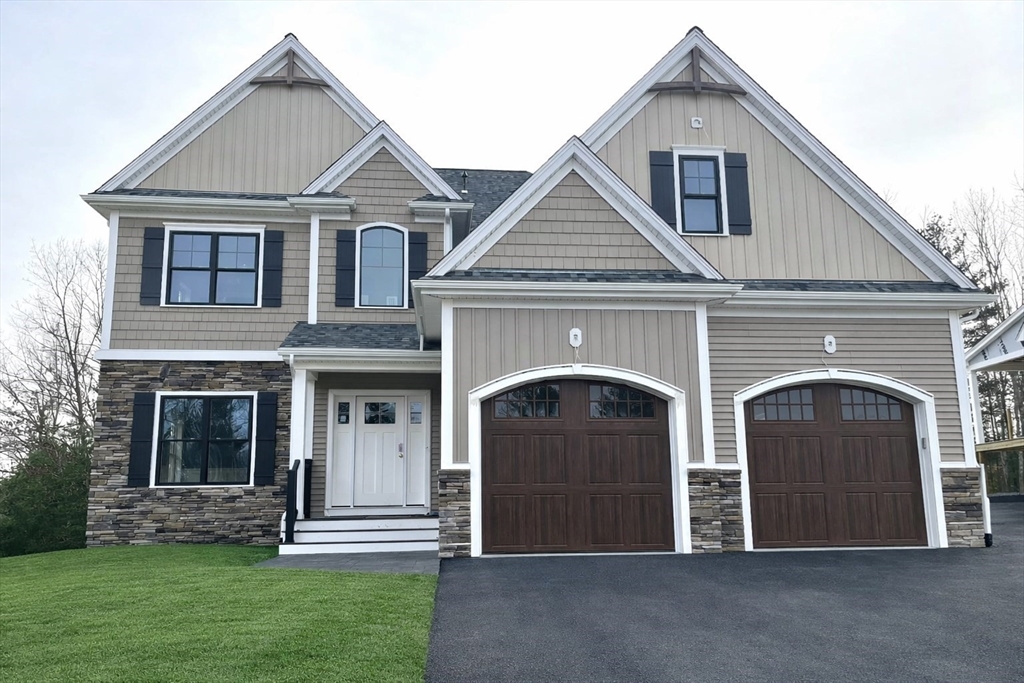 40 Duffy Drive, Attleboro, Massachusetts, 4 Bedrooms Bedrooms, 9 Rooms Rooms,2.5 BathroomsBathrooms,Residential,For Sale,Duffy Drive,73466038