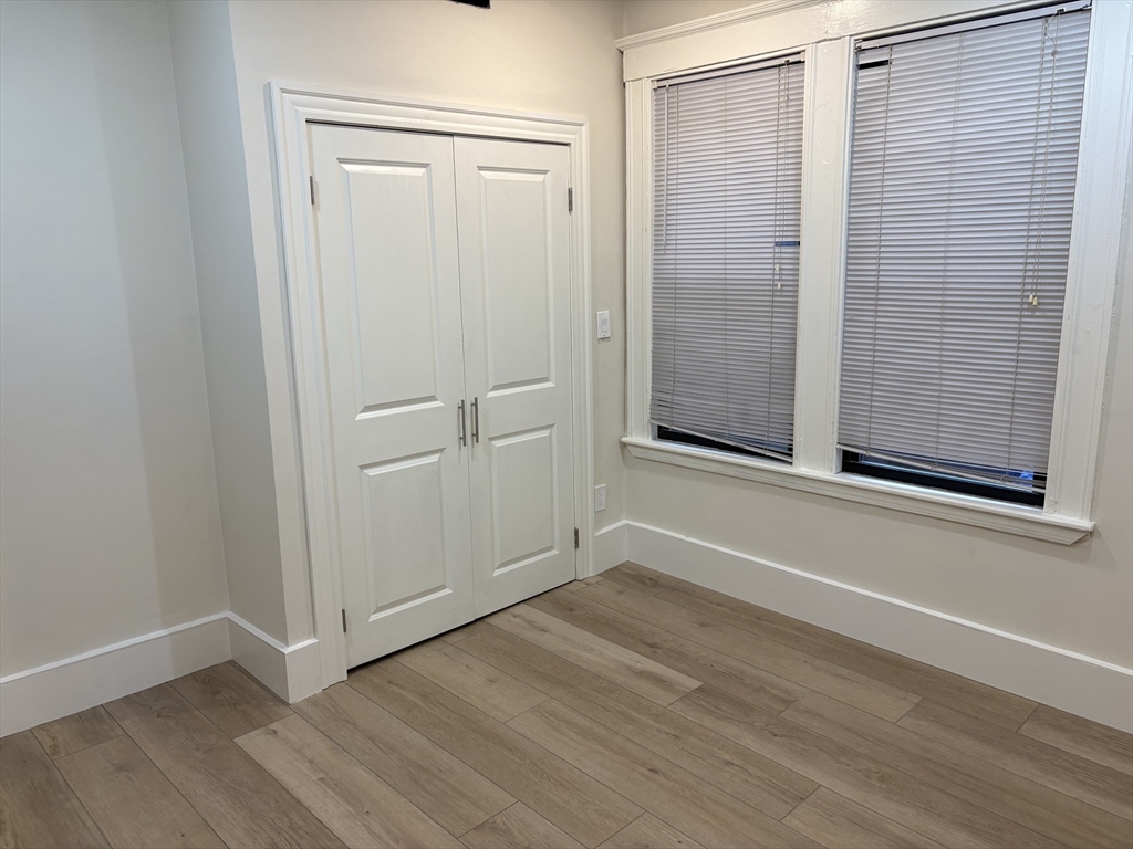 1672 Beacon St, Brookline, Massachusetts, 2 Bedrooms Bedrooms, 4 Rooms Rooms,1 BathroomBathrooms,Residential Lease,For Rent,Beacon St,73466053