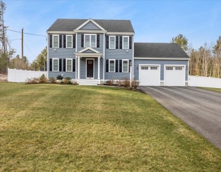 70 Sandy Hill Rd, Raynham, Massachusetts, 4 Bedrooms Bedrooms, 7 Rooms Rooms,2.5 BathroomsBathrooms,Residential,For Sale,Sandy Hill Rd,73466093