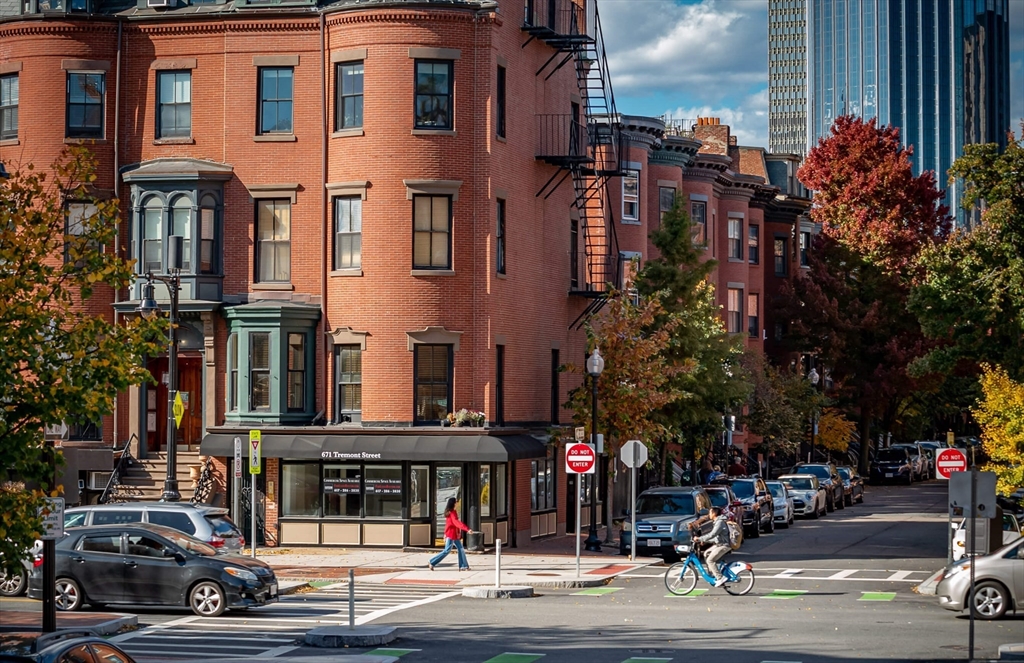 671 Tremont Street, Boston, Massachusetts, ,Commercial Lease,For Rent,Tremont Street,73327902