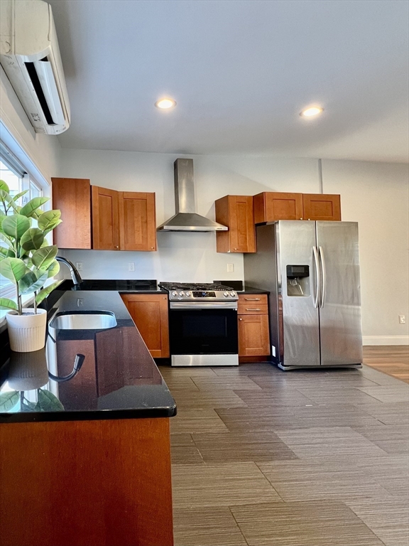 113 Moore St, Boston, Massachusetts, 2 Bedrooms Bedrooms, 5 Rooms Rooms,1 BathroomBathrooms,Residential Lease,For Rent,Moore St,73466113