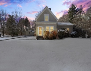 93 Linwood St, Brockton, Massachusetts, 3 Bedrooms Bedrooms, 6 Rooms Rooms,1 BathroomBathrooms,Residential,For Sale,Linwood St,73466171