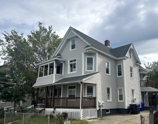 15 Malden St, Springfield, Massachusetts, 6 Bedrooms Bedrooms, 13 Rooms Rooms,3 BathroomsBathrooms,Residential Income,For Sale,Malden St,73466186