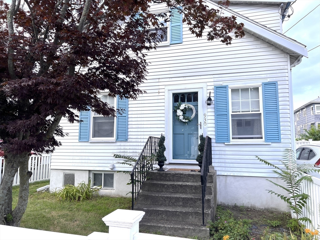 930 Sea St, Quincy, Massachusetts, 4 Bedrooms Bedrooms, 7 Rooms Rooms,2 BathroomsBathrooms,Residential,For Sale,Sea St,73466203