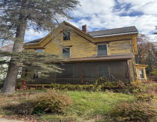 102 Mechanic St, Orange, Massachusetts, 5 Bedrooms Bedrooms, 13 Rooms Rooms,2 BathroomsBathrooms,Residential Income,For Sale,Mechanic St,73450779