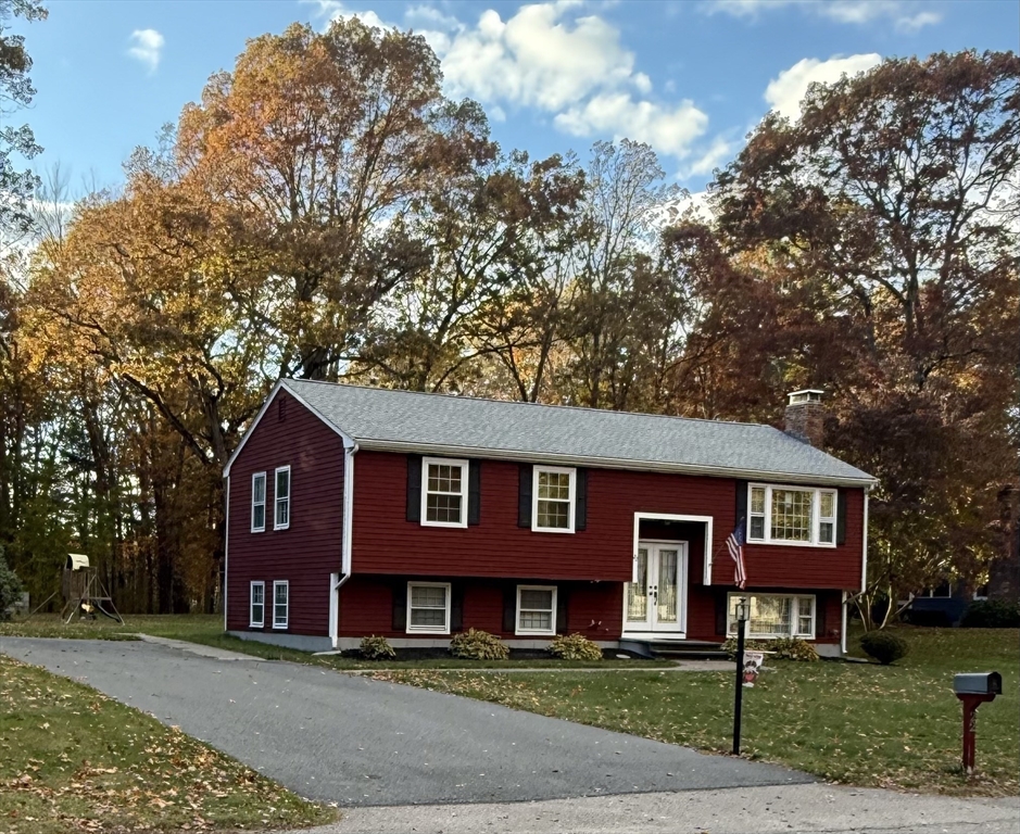 22 Roger Belanger Dr, Bellingham, Massachusetts, 3 Bedrooms Bedrooms, 6 Rooms Rooms,1 BathroomBathrooms,Residential,For Sale,Roger Belanger Dr,73448857