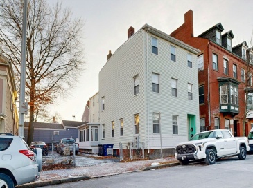 78 Otis Street, Cambridge, Massachusetts, 6 Bedrooms Bedrooms, 16 Rooms Rooms,3 BathroomsBathrooms,Residential Income,For Sale,Otis Street,73466252