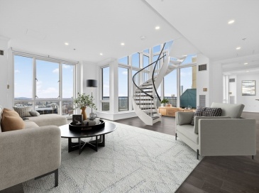 1 Nassau St, Boston, Massachusetts, 2 Bedrooms Bedrooms, 4 Rooms Rooms,2 BathroomsBathrooms,Residential,For Sale,Nassau St,73466278