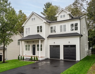 22 Estabrook Rd, Lexington, Massachusetts, 6 Bedrooms Bedrooms, 11 Rooms Rooms,4.5 BathroomsBathrooms,Residential,For Sale,Estabrook Rd,73466296