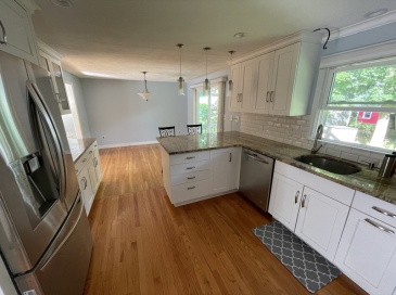 18 Charles Street, Lexington, Massachusetts, 4 Bedrooms Bedrooms, 8 Rooms Rooms,2.5 BathroomsBathrooms,Residential Lease,For Rent,Charles Street,73466315