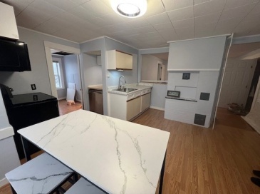 132 Main, Acton, Massachusetts, 2 Bedrooms Bedrooms, 6 Rooms Rooms,1 BathroomBathrooms,Residential Lease,For Rent,Main,73466347