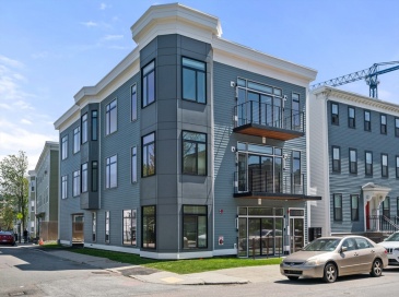 142 Pleasant Street, Boston, Massachusetts, 14 Bedrooms Bedrooms, 41 Rooms Rooms,11 BathroomsBathrooms,Residential Income,For Sale,Pleasant Street,73466301