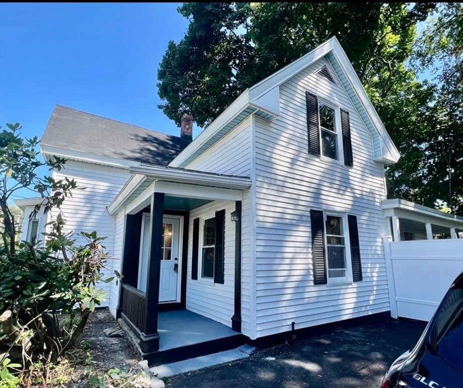 25 Pearl St, Clinton, Massachusetts, 3 Bedrooms Bedrooms, 7 Rooms Rooms,2 BathroomsBathrooms,Residential,For Sale,Pearl St,73466378