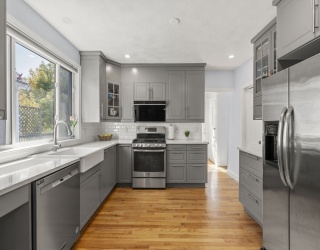 214 River Street, Newton, Massachusetts, 4 Bedrooms Bedrooms, 8 Rooms Rooms,2 BathroomsBathrooms,Residential,For Sale,River Street,73466412