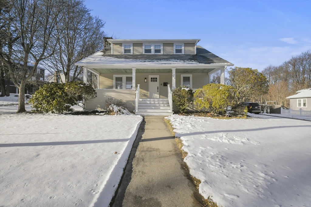 9 Park Street, Shrewsbury, Massachusetts, 4 Bedrooms Bedrooms, 7 Rooms Rooms,1.5 BathroomsBathrooms,Residential Lease,For Rent,Park Street,73466302