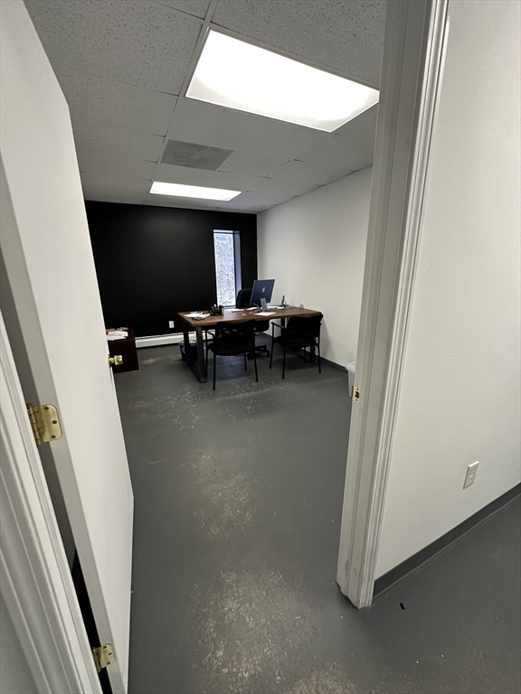 154 Center St, Groveland, Massachusetts, ,Commercial Lease,For Rent,Center St,73466461