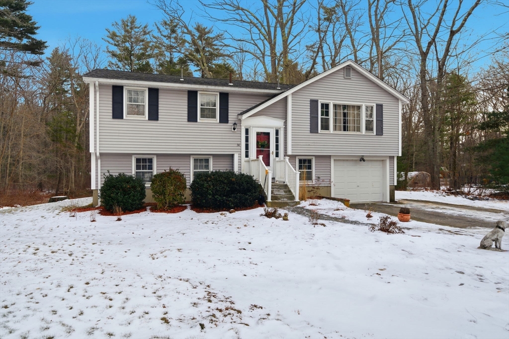 14 Seabrook Rd, Salisbury, Massachusetts, 5 Bedrooms Bedrooms, 9 Rooms Rooms,2 BathroomsBathrooms,Residential,For Sale,Seabrook Rd,73466306
