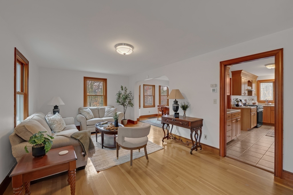 37 Pepperell Rd, Groton, Massachusetts, 3 Bedrooms Bedrooms, 8 Rooms Rooms,2 BathroomsBathrooms,Residential,For Sale,Pepperell Rd,73454125