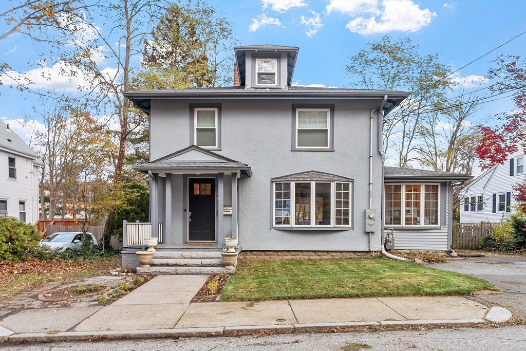 24 Myrtle Ave, Wakefield, Massachusetts, 3 Bedrooms Bedrooms, 8 Rooms Rooms,3 BathroomsBathrooms,Residential,For Sale,Myrtle Ave,73456192