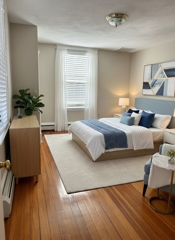 70 Valley Street, Wakefield, Massachusetts, 2 Bedrooms Bedrooms, 4 Rooms Rooms,1 BathroomBathrooms,Residential Lease,For Rent,Valley Street,73466516