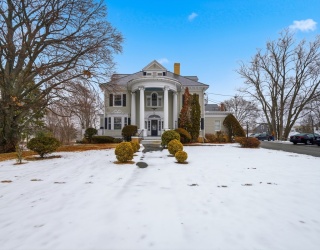 153 Broadway, Haverhill, Massachusetts, 1 Bedroom Bedrooms, 5 Rooms Rooms,1 BathroomBathrooms,Residential,For Sale,Broadway,73466521