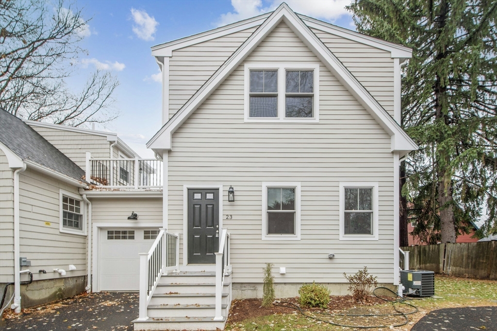 23 Loomis Street, Cambridge, Massachusetts, 4 Bedrooms Bedrooms, 7 Rooms Rooms,3.5 BathroomsBathrooms,Residential,For Sale,Loomis Street,73412336