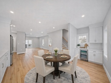 77 Neponset Street, Canton, Massachusetts, 2 Bedrooms Bedrooms, 7 Rooms Rooms,2 BathroomsBathrooms,Residential,For Sale,Neponset Street,73466562