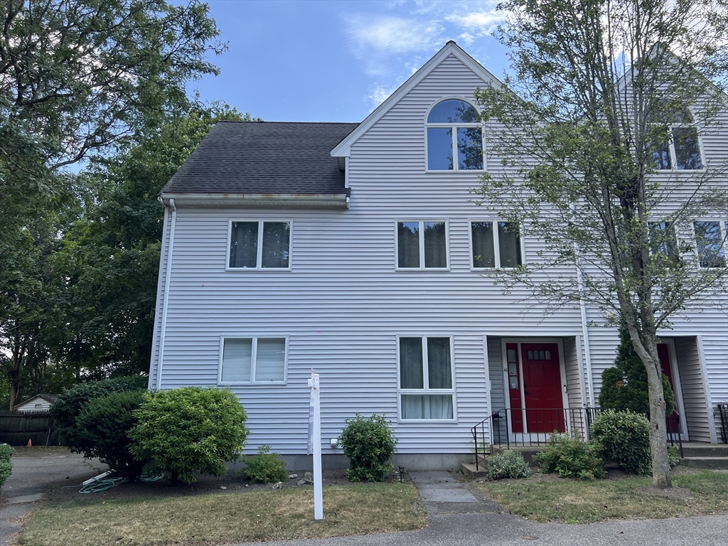 46 Suomi Rd, Quincy, Massachusetts, 3 Bedrooms Bedrooms, 8 Rooms Rooms,2.5 BathroomsBathrooms,Residential,For Sale,Suomi Rd,73466578