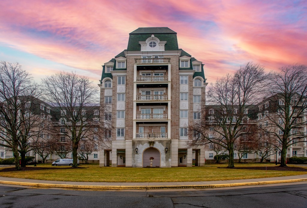 100 Marina Dr., Quincy, Massachusetts, 2 Bedrooms Bedrooms, 6 Rooms Rooms,1 BathroomBathrooms,Residential,For Sale,Marina Dr.,73466589